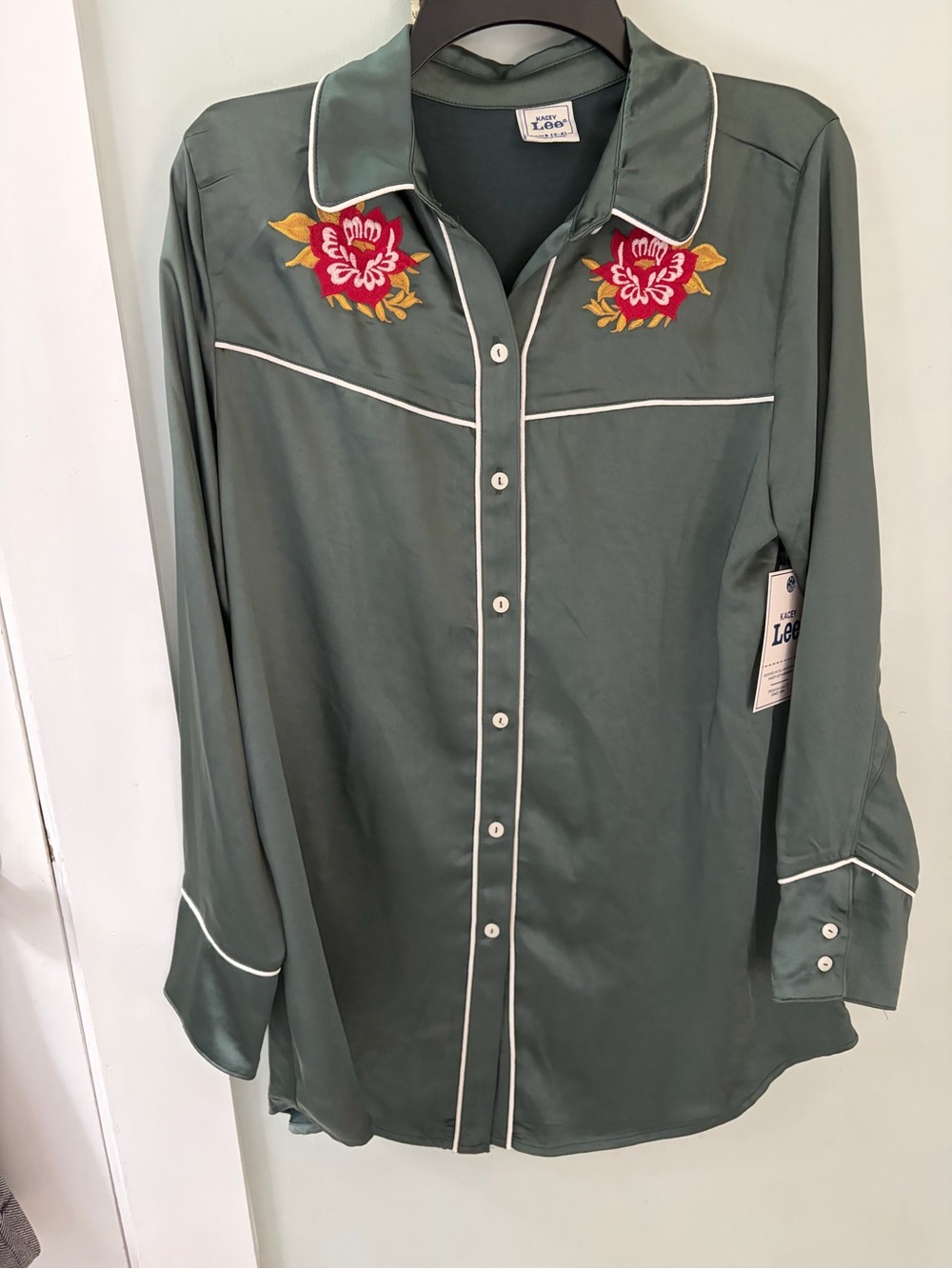 NWT Lee Women’s Small Loungewear Shirt Dress Pajamas Button down long sleeves